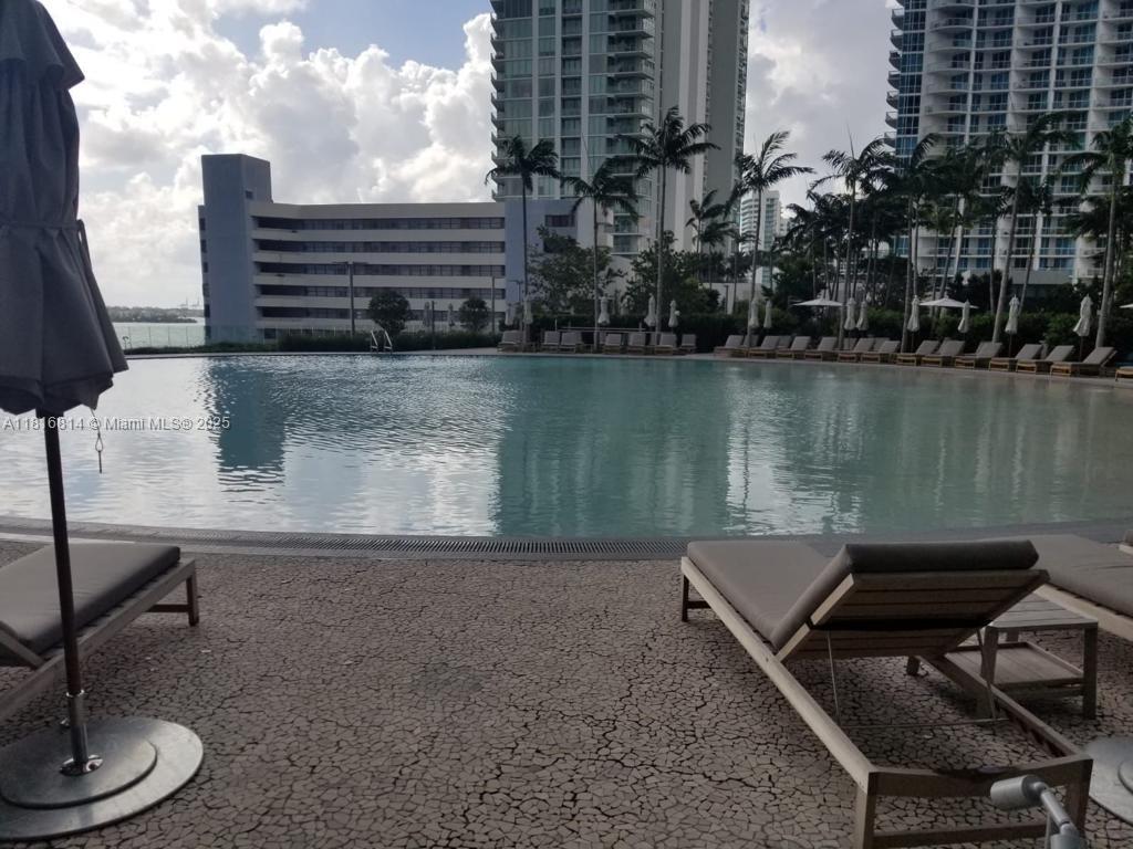 650 NE 32nd St # 2005, Miami Unit: 2005