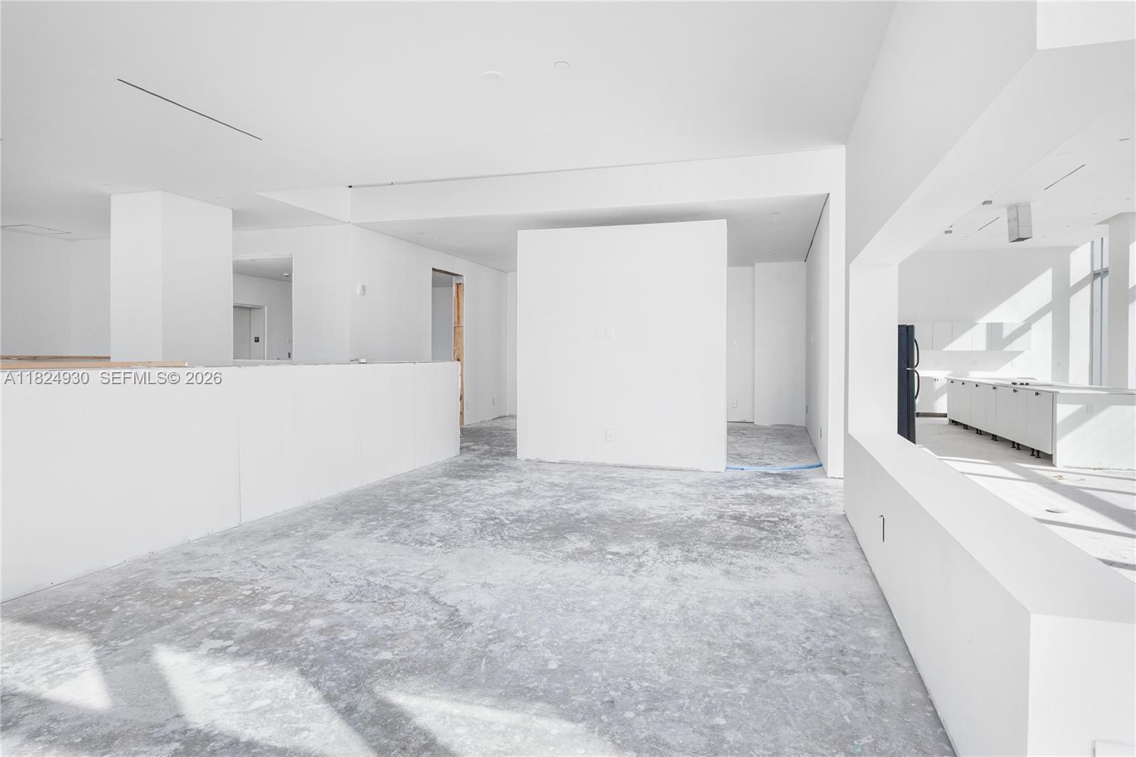 700 NE 26th Ter # 02 Unit: PH-02