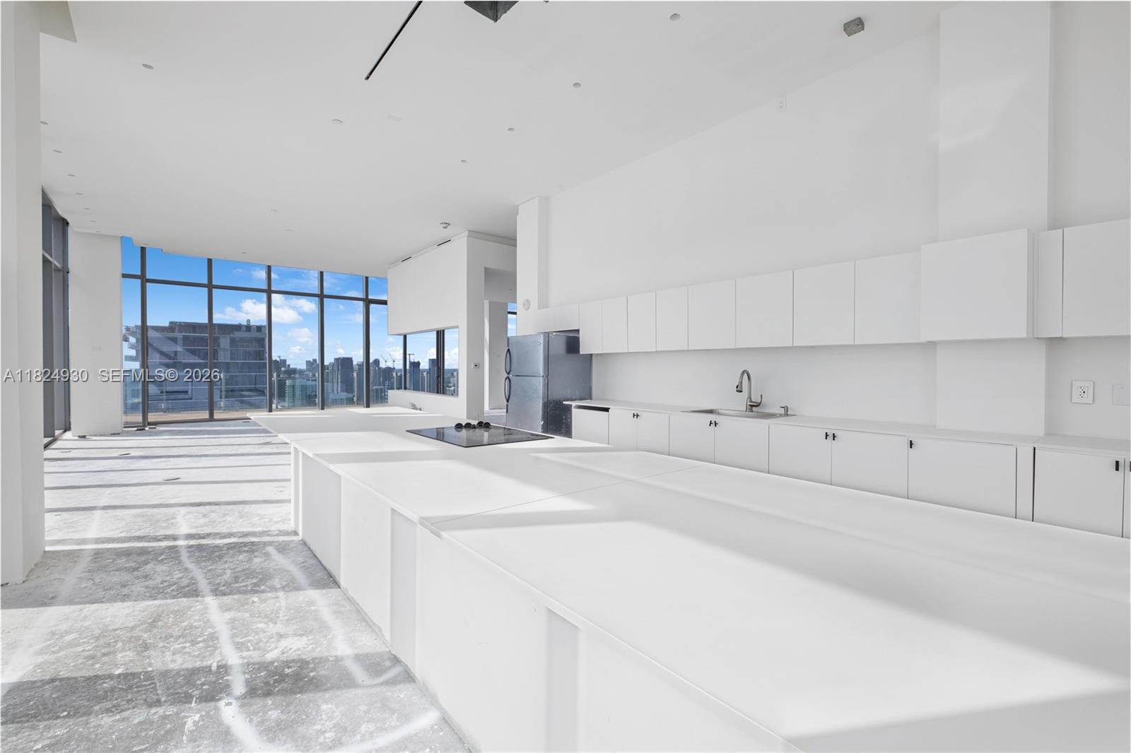 700 NE 26th Ter # 02 Unit: PH-02