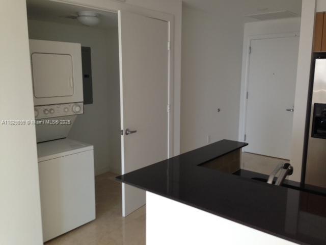 1060 BRICKELL AV # 2611