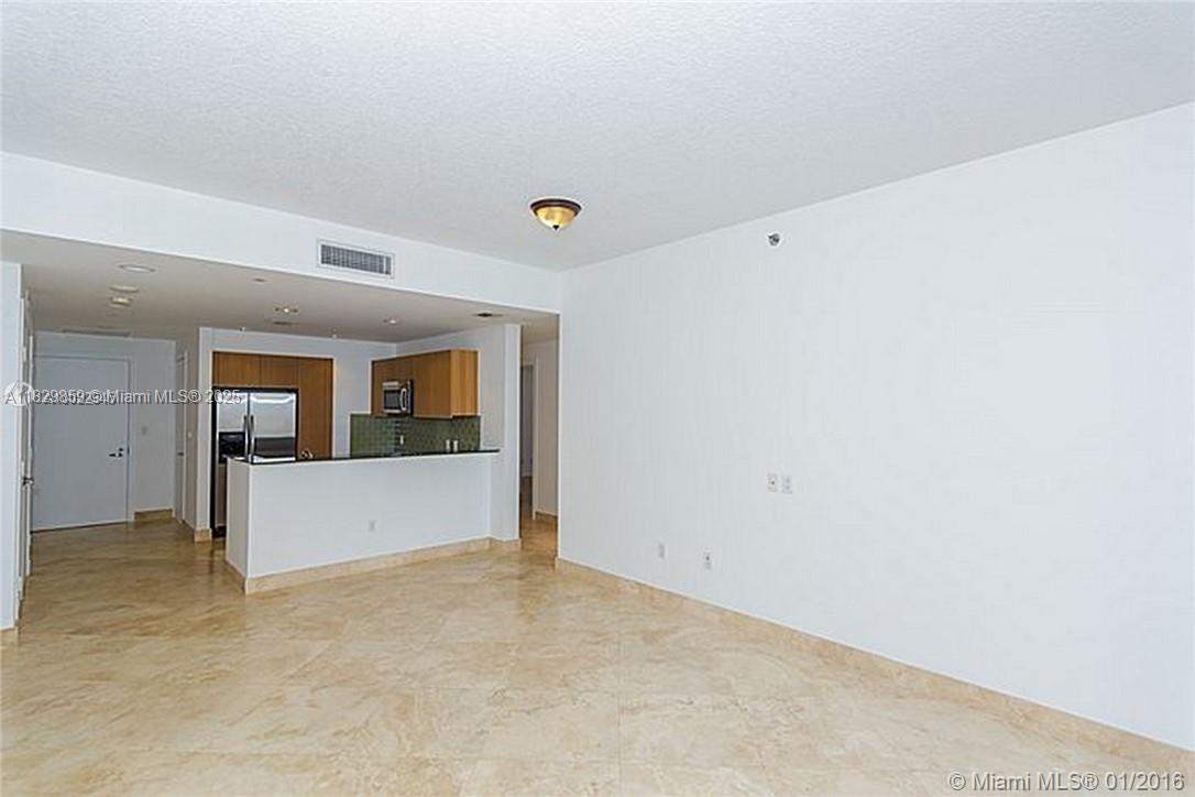 1060 BRICKELL AV # 2611