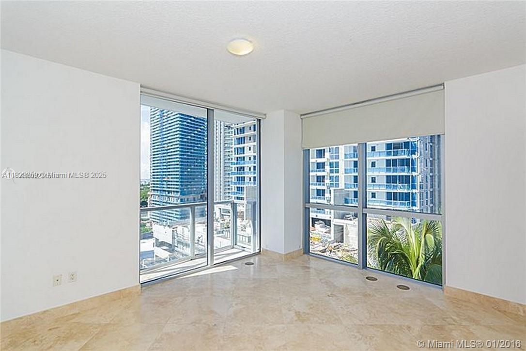 1060 BRICKELL AV # 2611