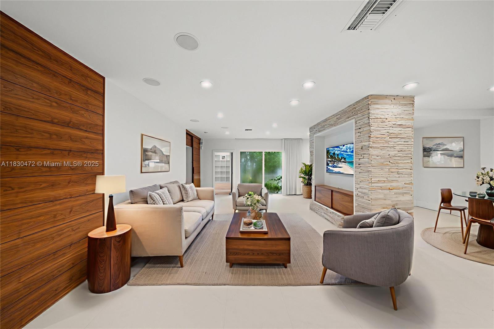 6001 N Bay Rd, Miami Beach