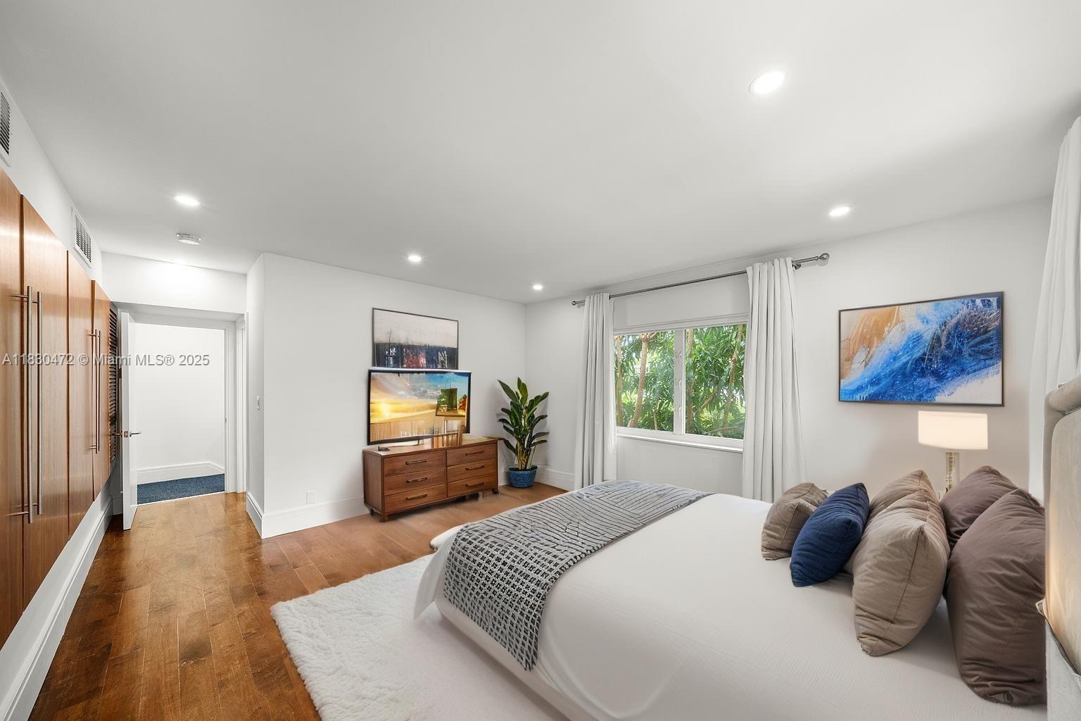 6001 N Bay Rd, Miami Beach