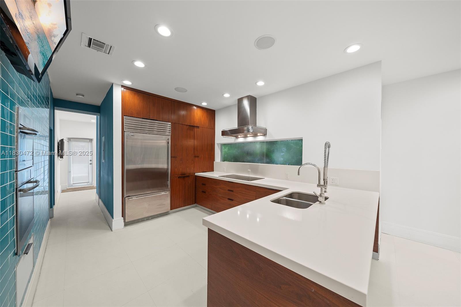 6001 N Bay Rd, Miami Beach