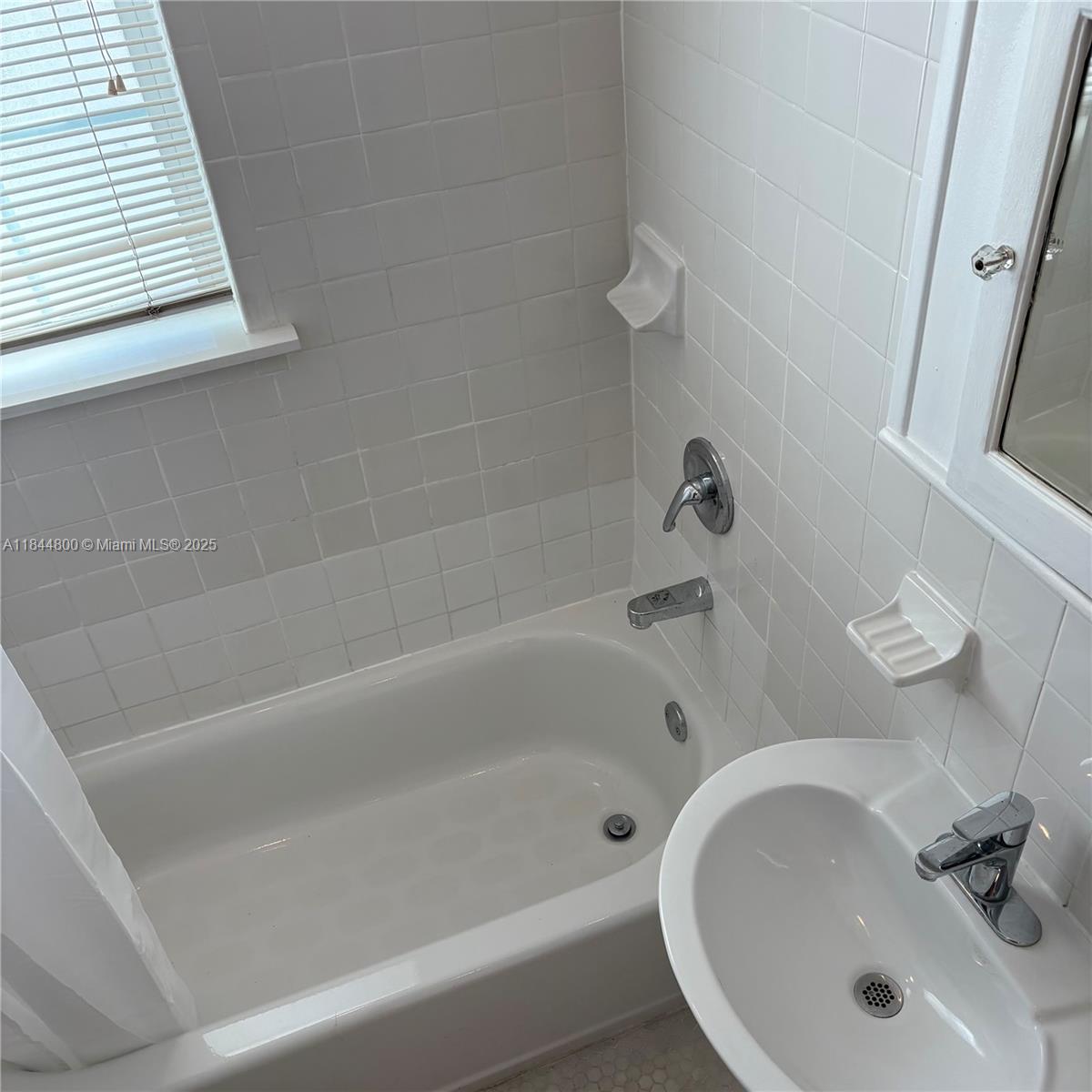 4349 Sheridan Ave # 7