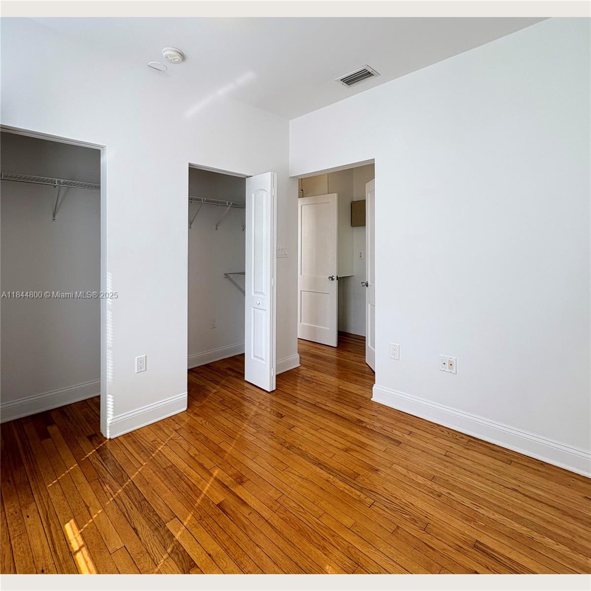 4349 Sheridan Ave # 7