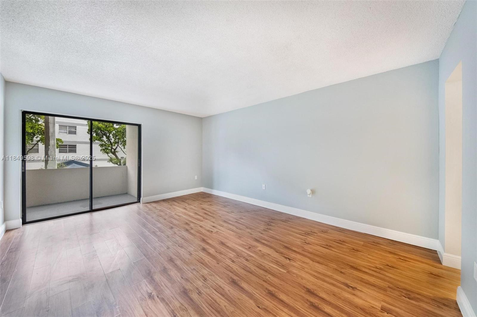 9020 NE 8th Ave # 2G