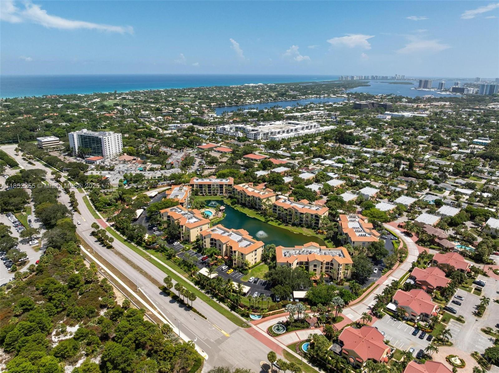 800 Uno Lago Dr # 301