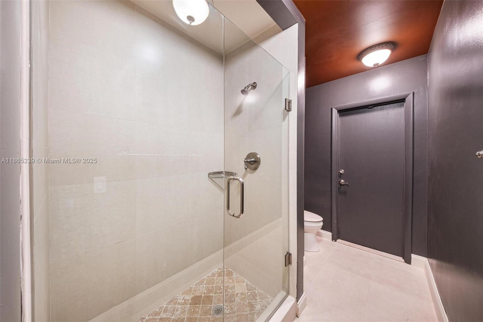 2362 NE 212th Ter