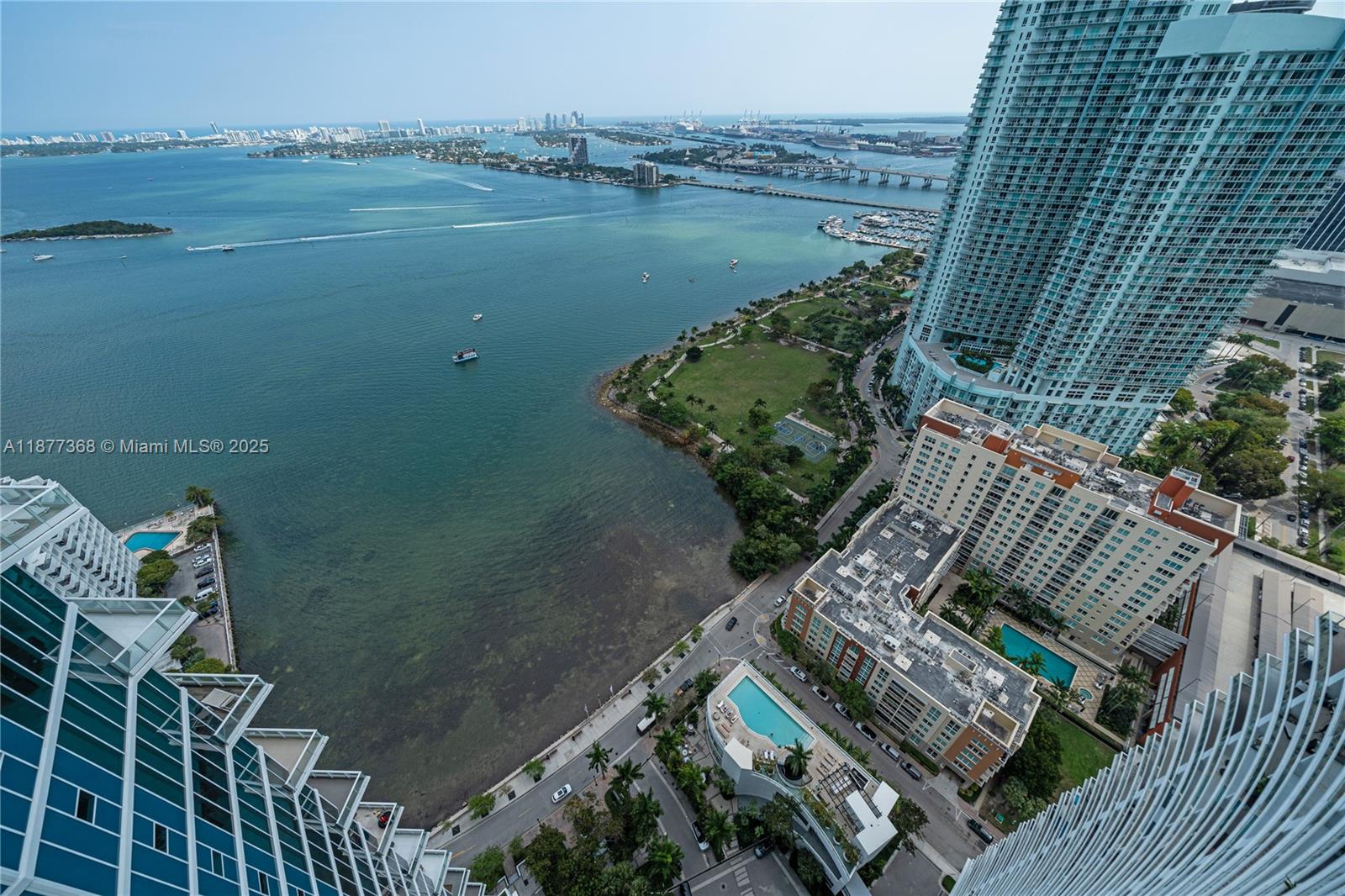 2020 N Bayshore Dr # 4004