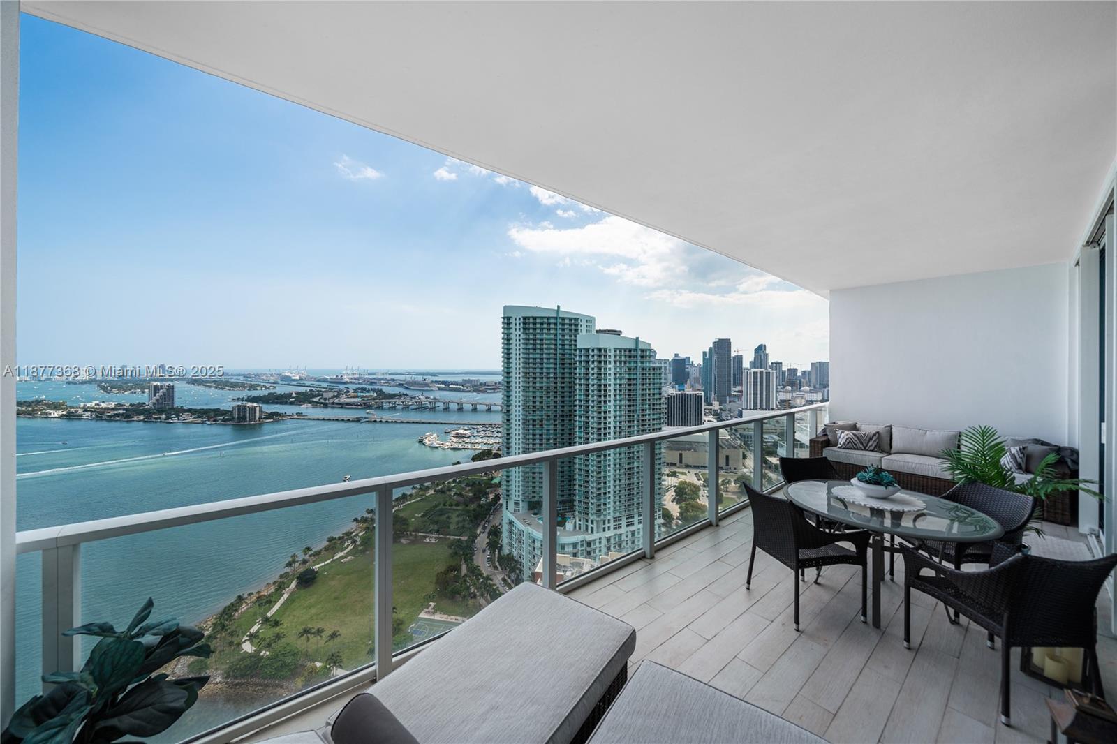 2020 N Bayshore Dr # 4004