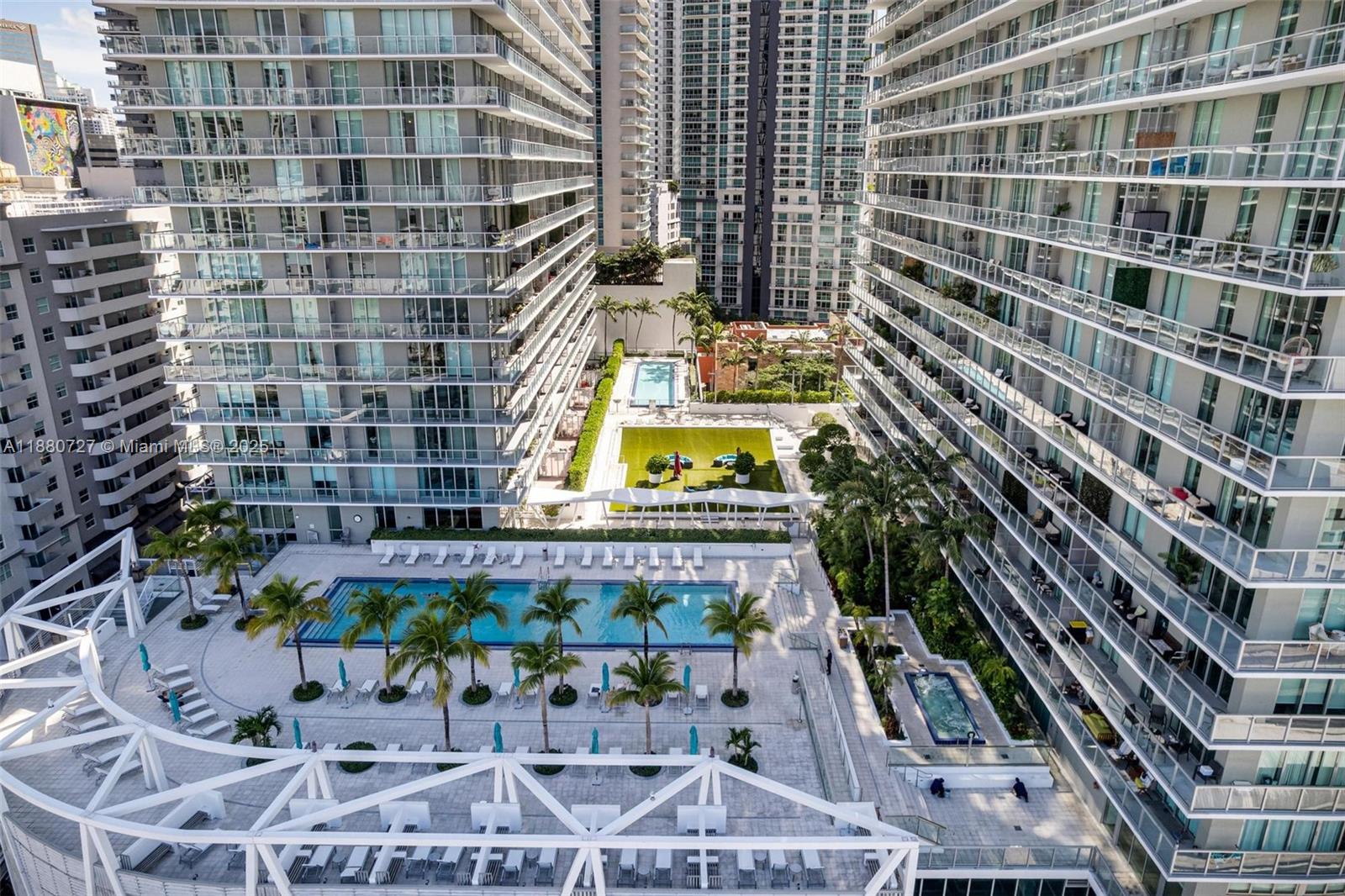 1111 SW 1st Ave Unit: 2721-N
