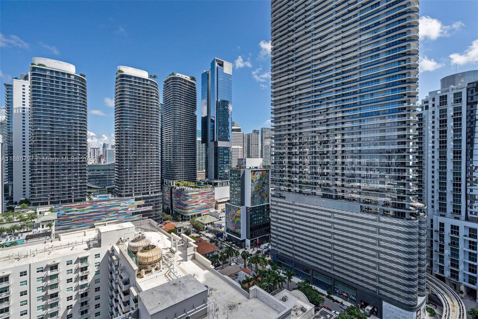 1111 SW 1st Ave Unit: 2721-N