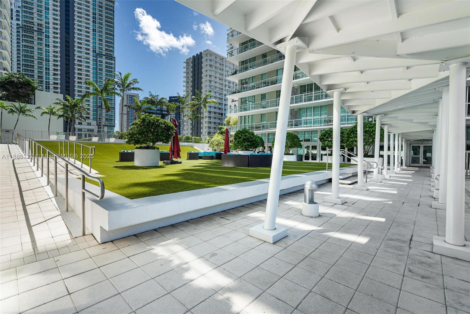 1111 SW 1st Ave Unit: 2721-N