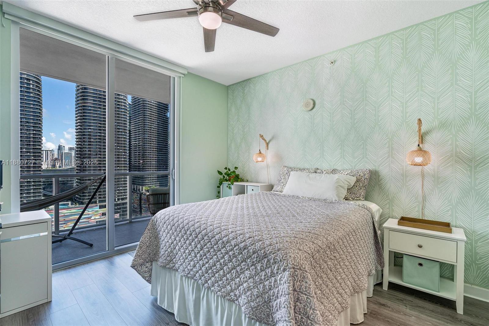 1111 SW 1st Ave Unit: 2721-N