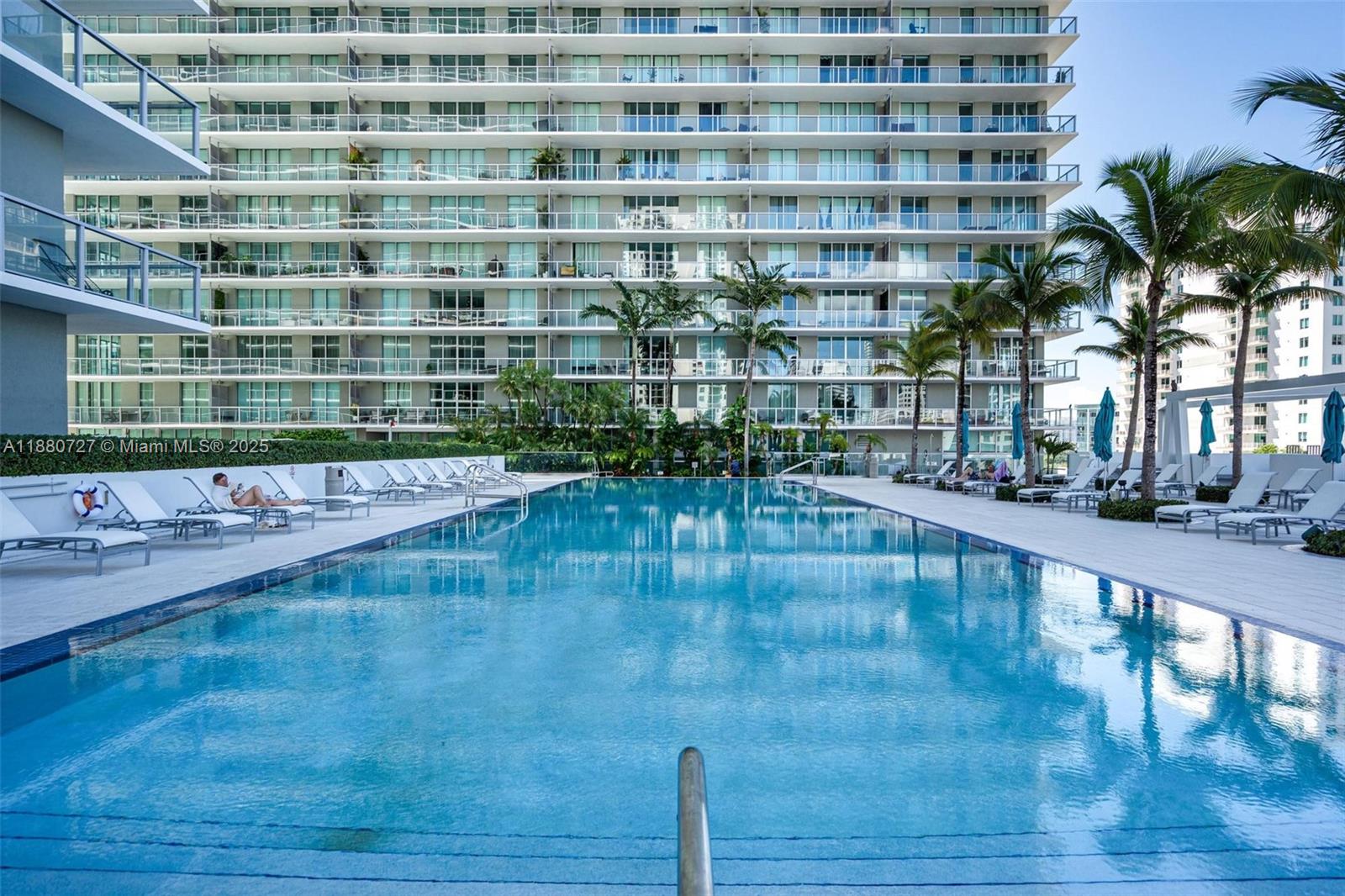 1111 SW 1st Ave Unit: 2721-N