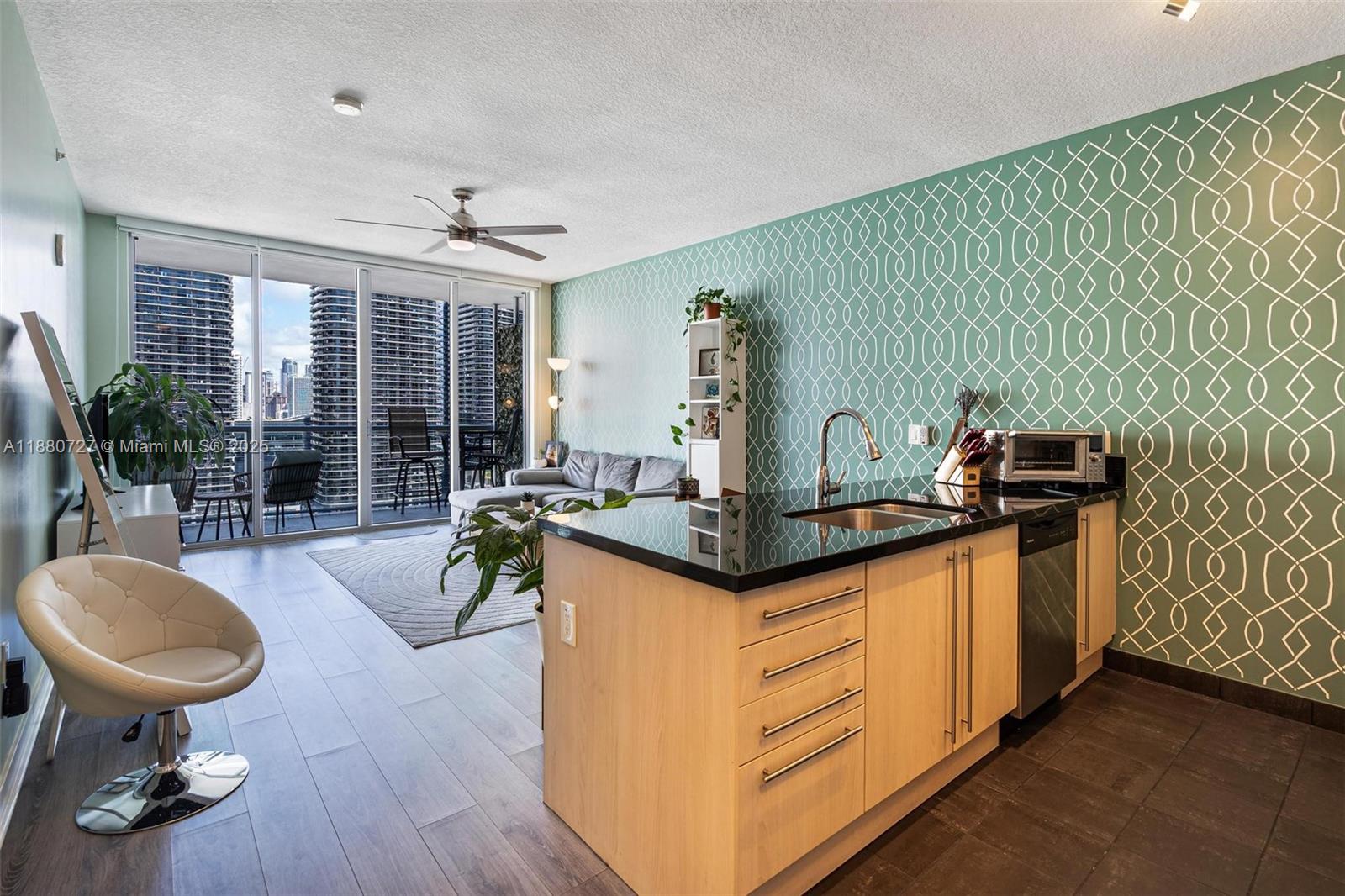 1111 SW 1st Ave Unit: 2721-N