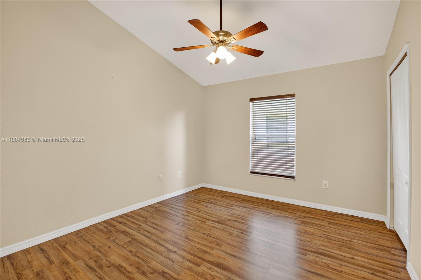 6721 Sparkling Way