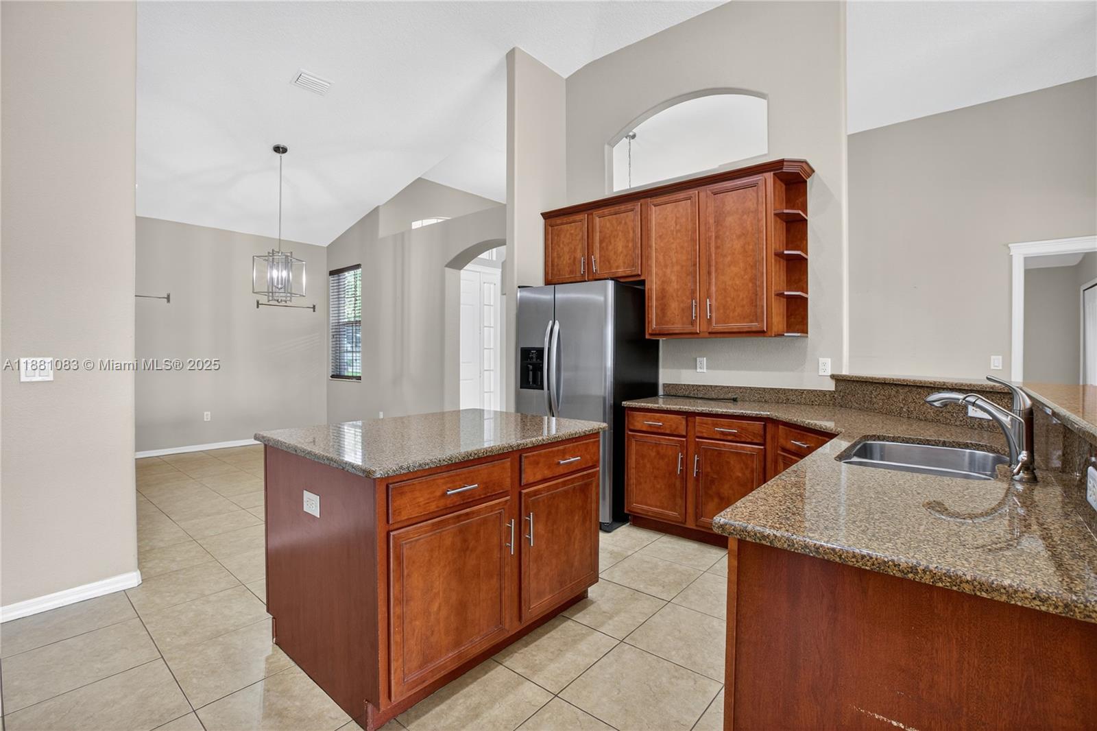 6721 Sparkling Way