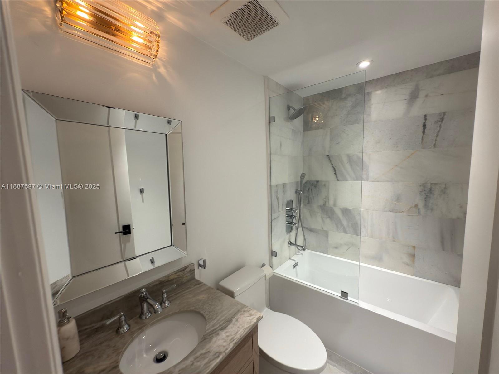 9751 E Bay Harbor Dr # 9C