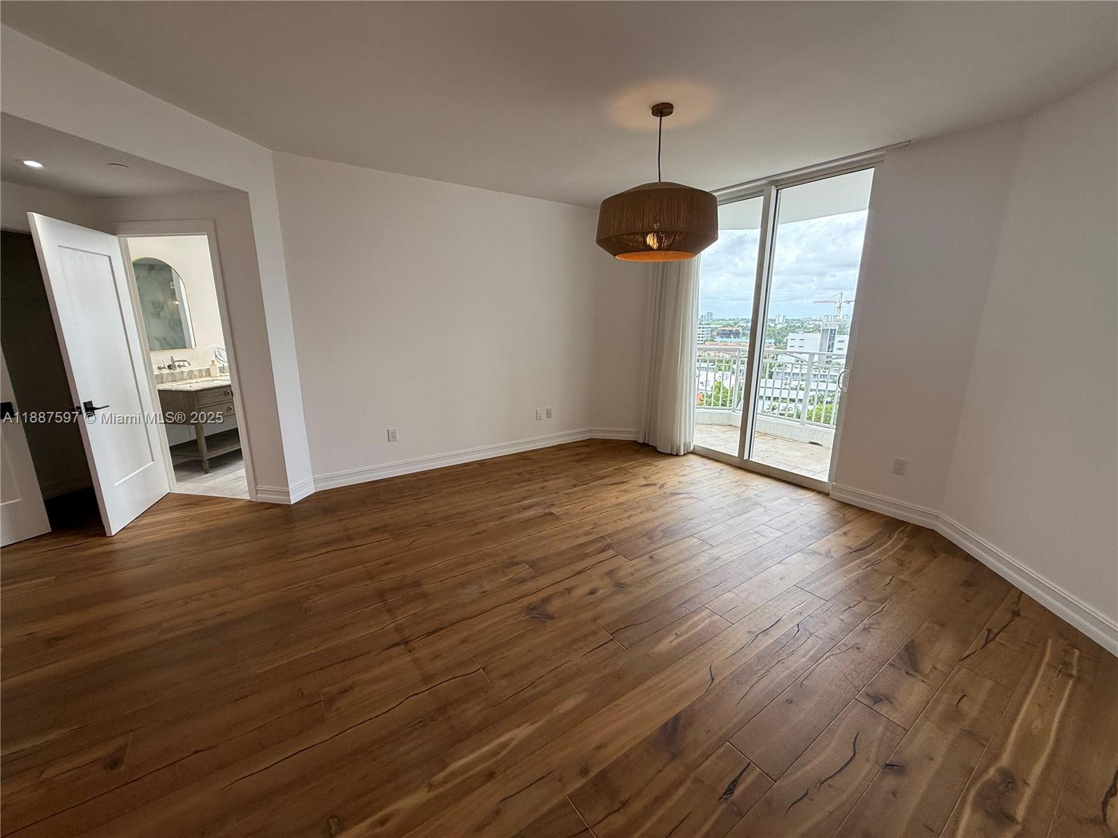 9751 E Bay Harbor Dr # 9C