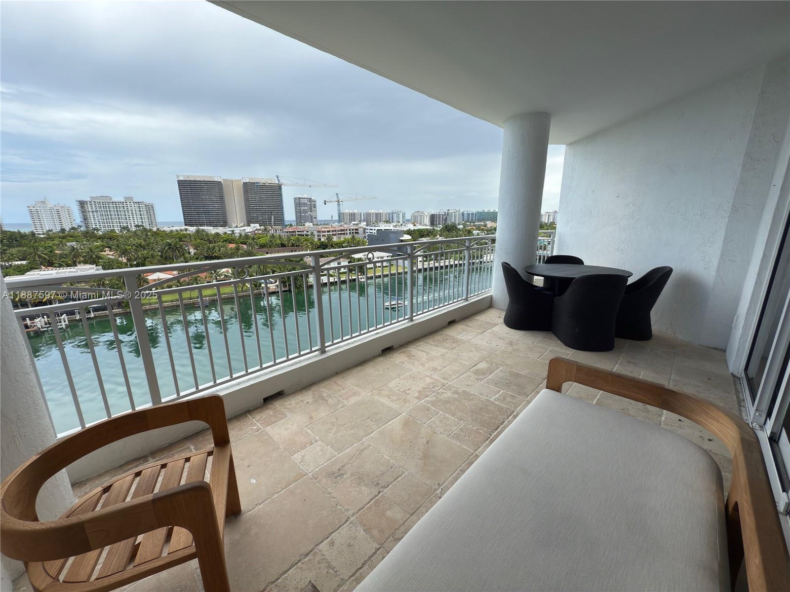 9751 E Bay Harbor Dr # 9C