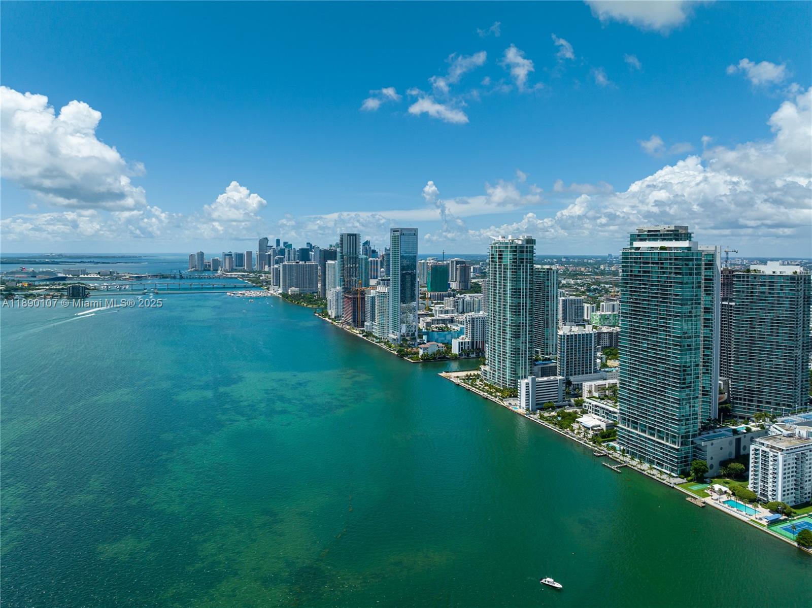 3131 NE 7th Ave # 4706