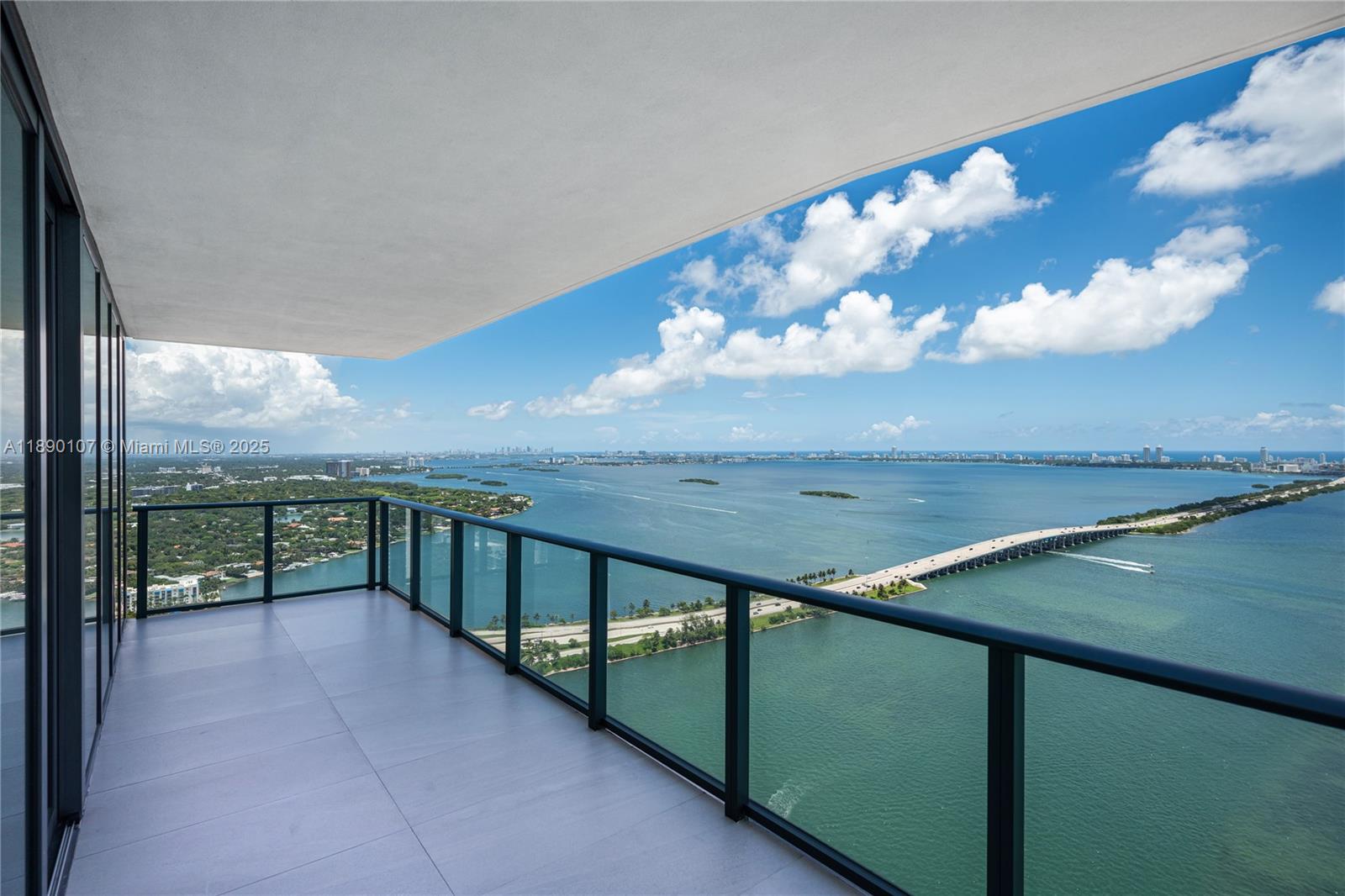 3131 NE 7th Ave # 4706