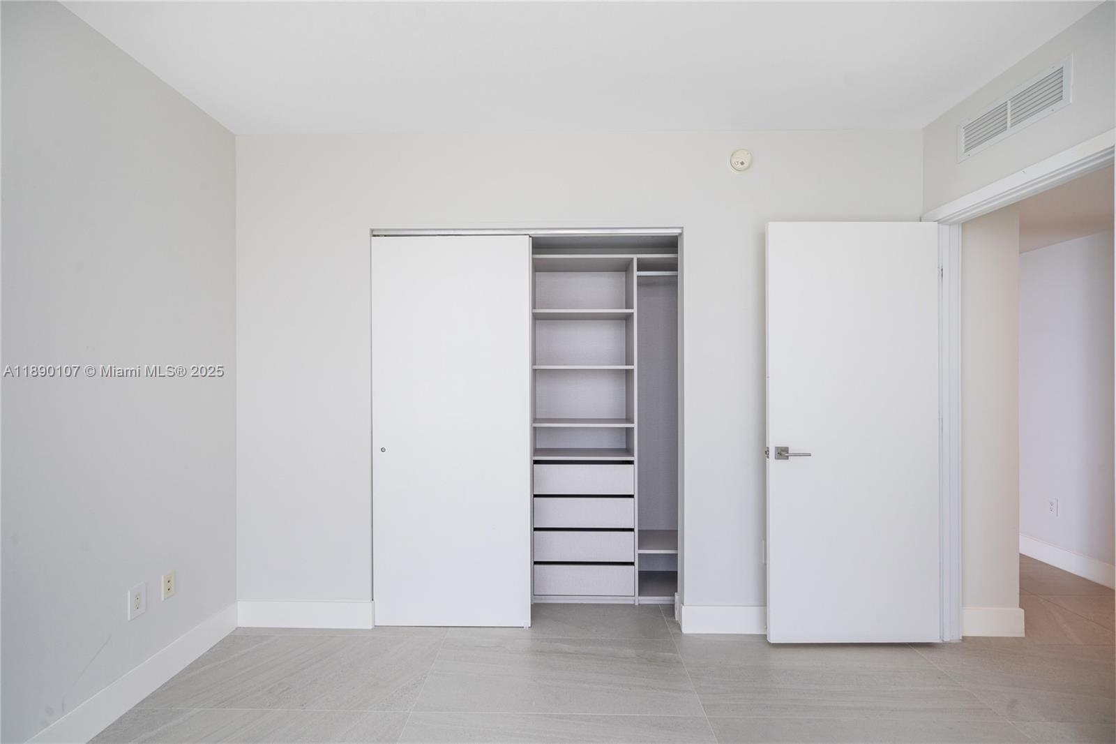 3131 NE 7th Ave # 4706