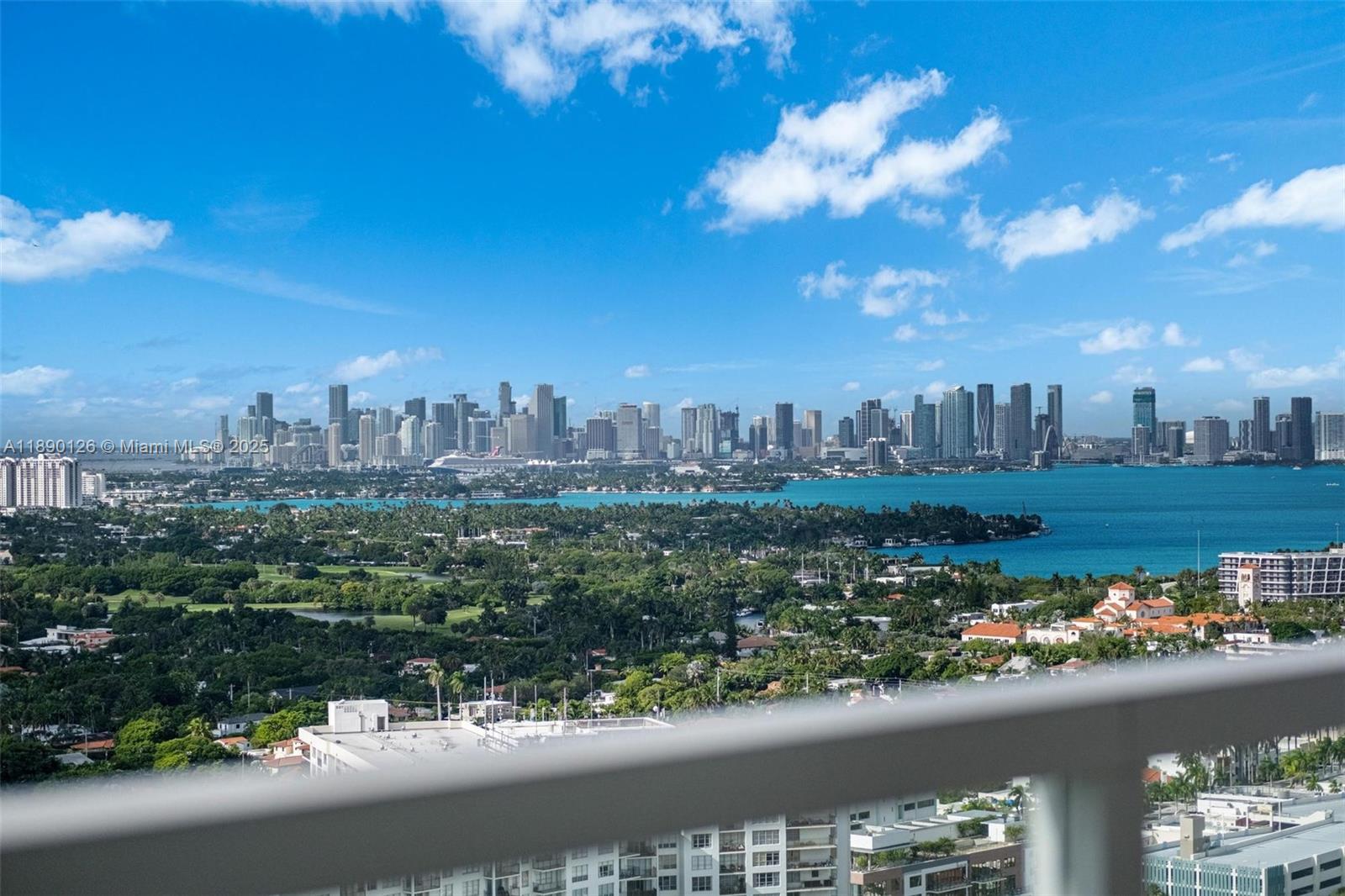 4401 Collins Ave # 3310