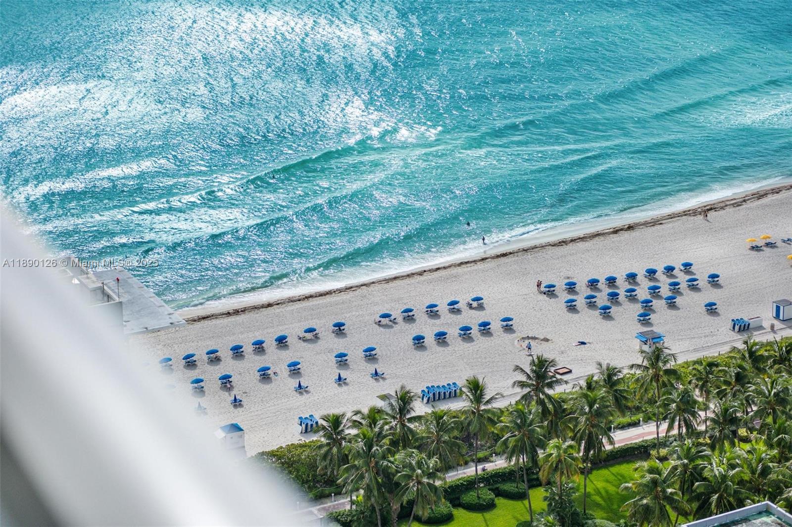 4401 Collins Ave # 3310