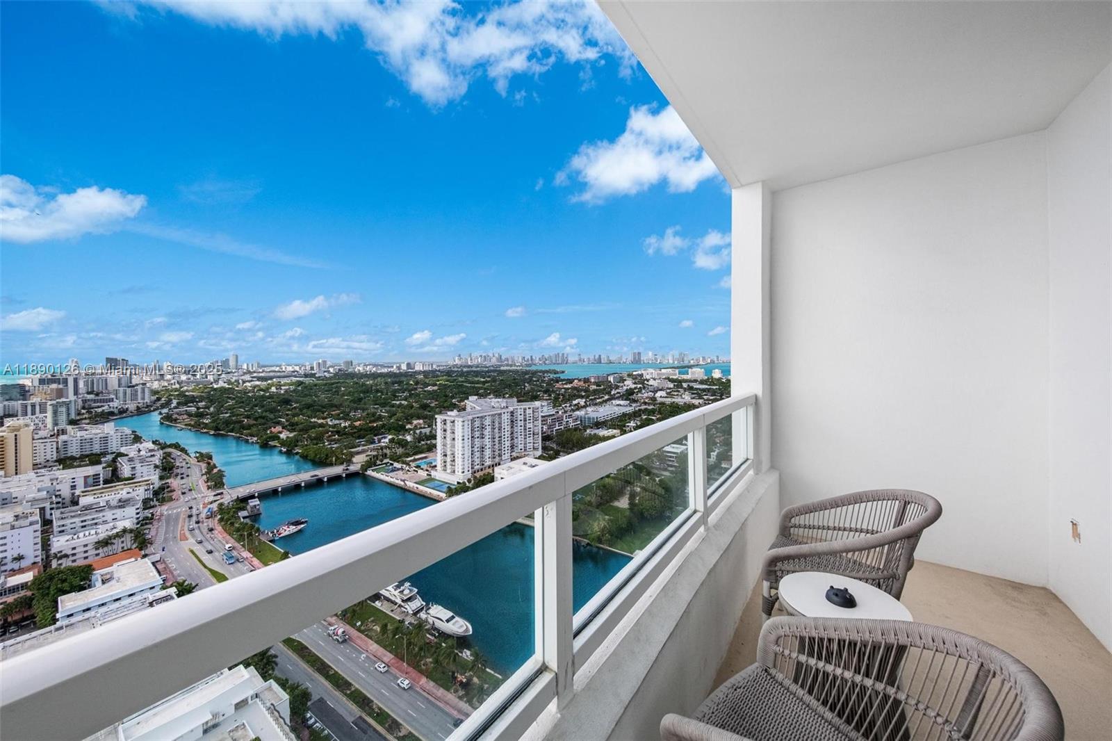 4401 Collins Ave # 3310
