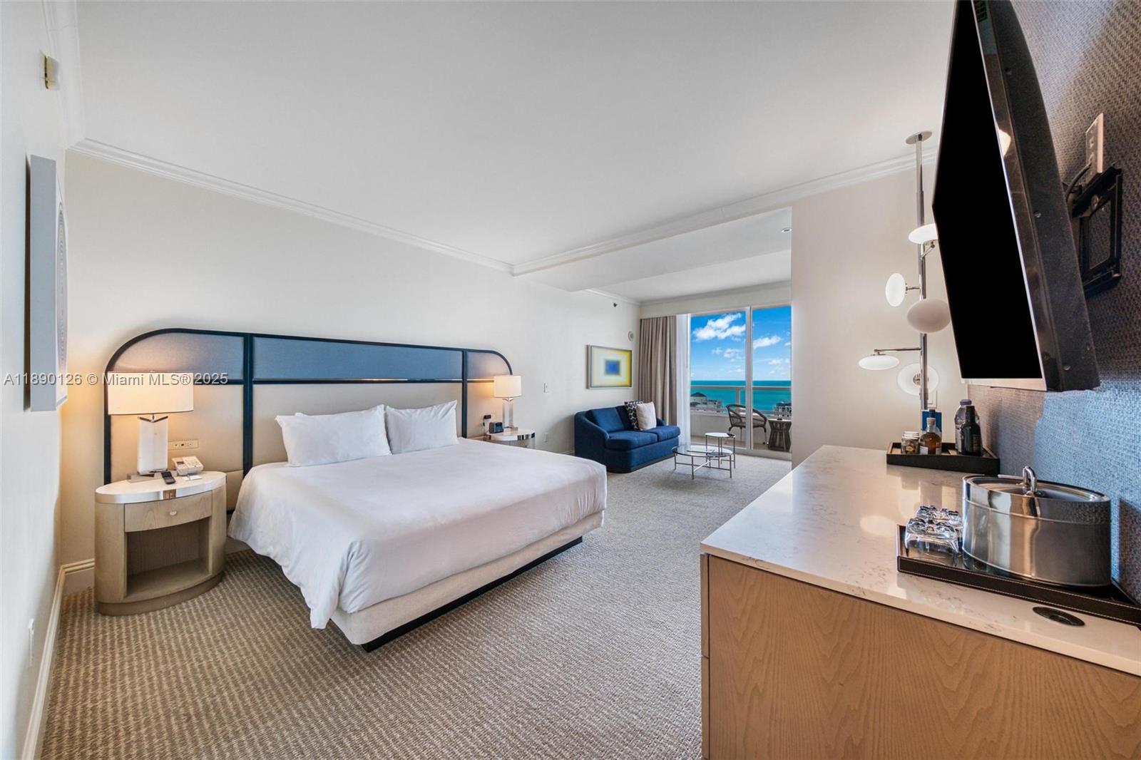 4401 Collins Ave # 3310