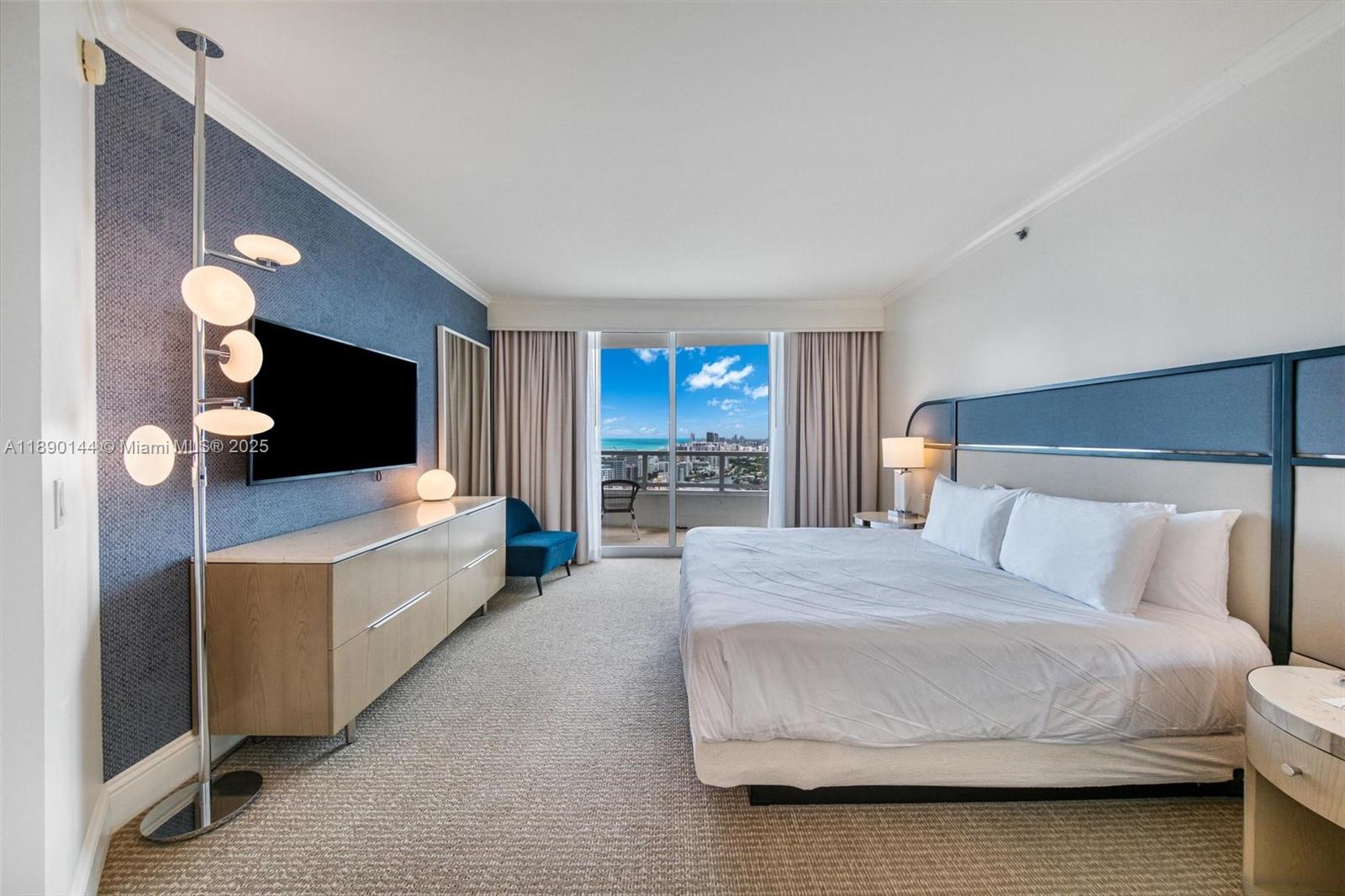 4401 Collins Ave # 3312