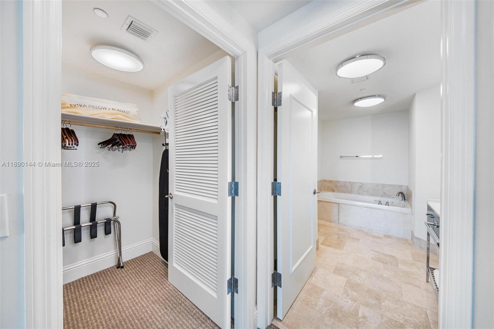 4401 Collins Ave # 3312