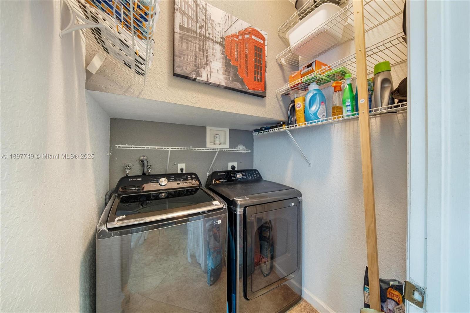 3869 NW 92nd Ave, Sunrise