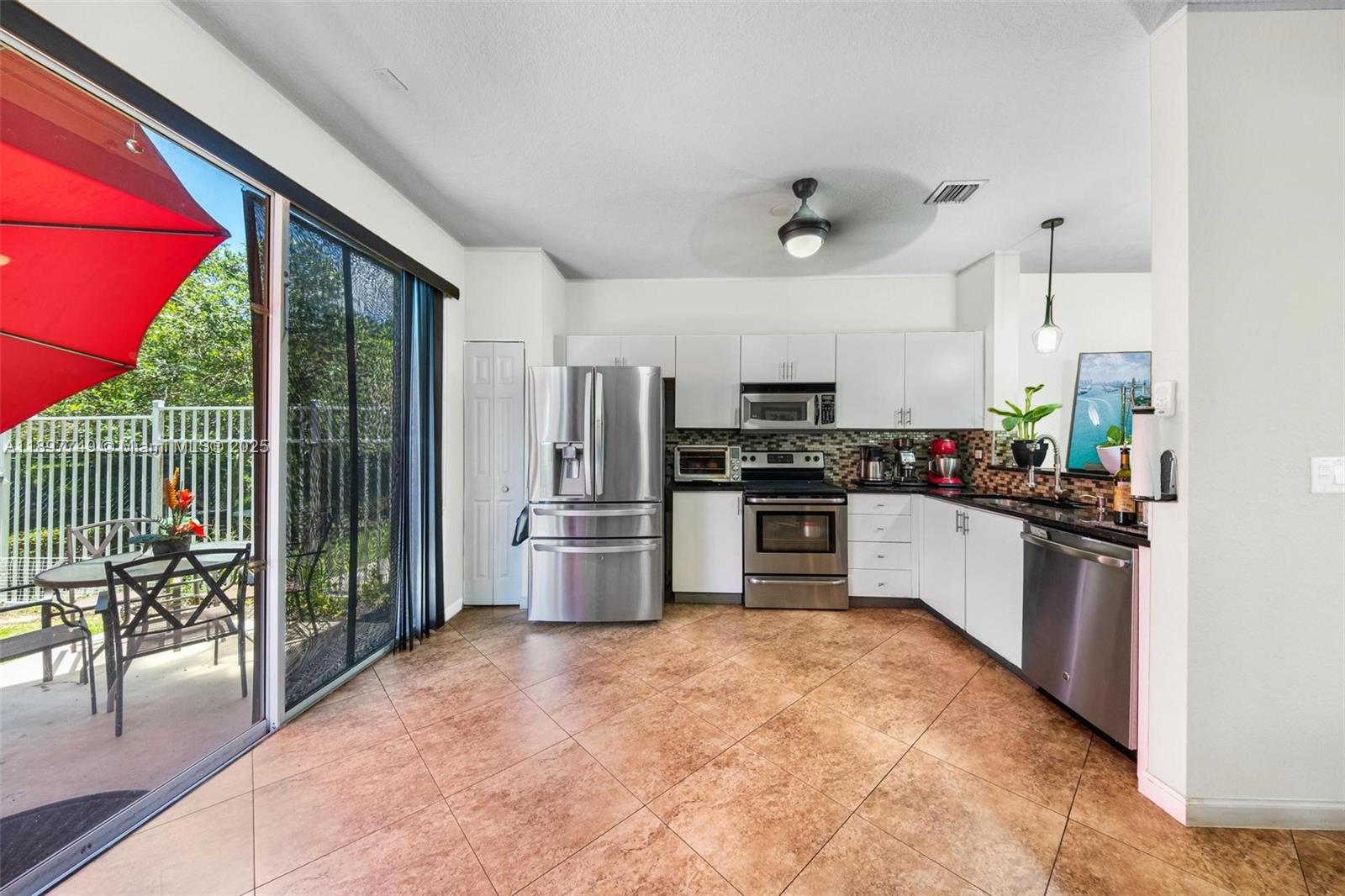 3869 NW 92nd Ave, Sunrise