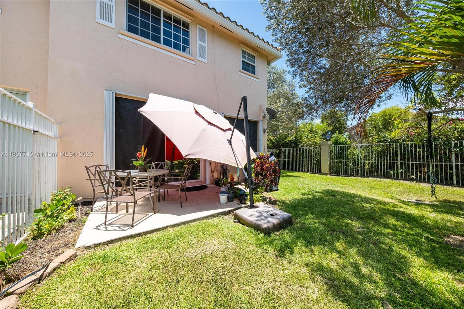 3869 NW 92nd Ave, Sunrise