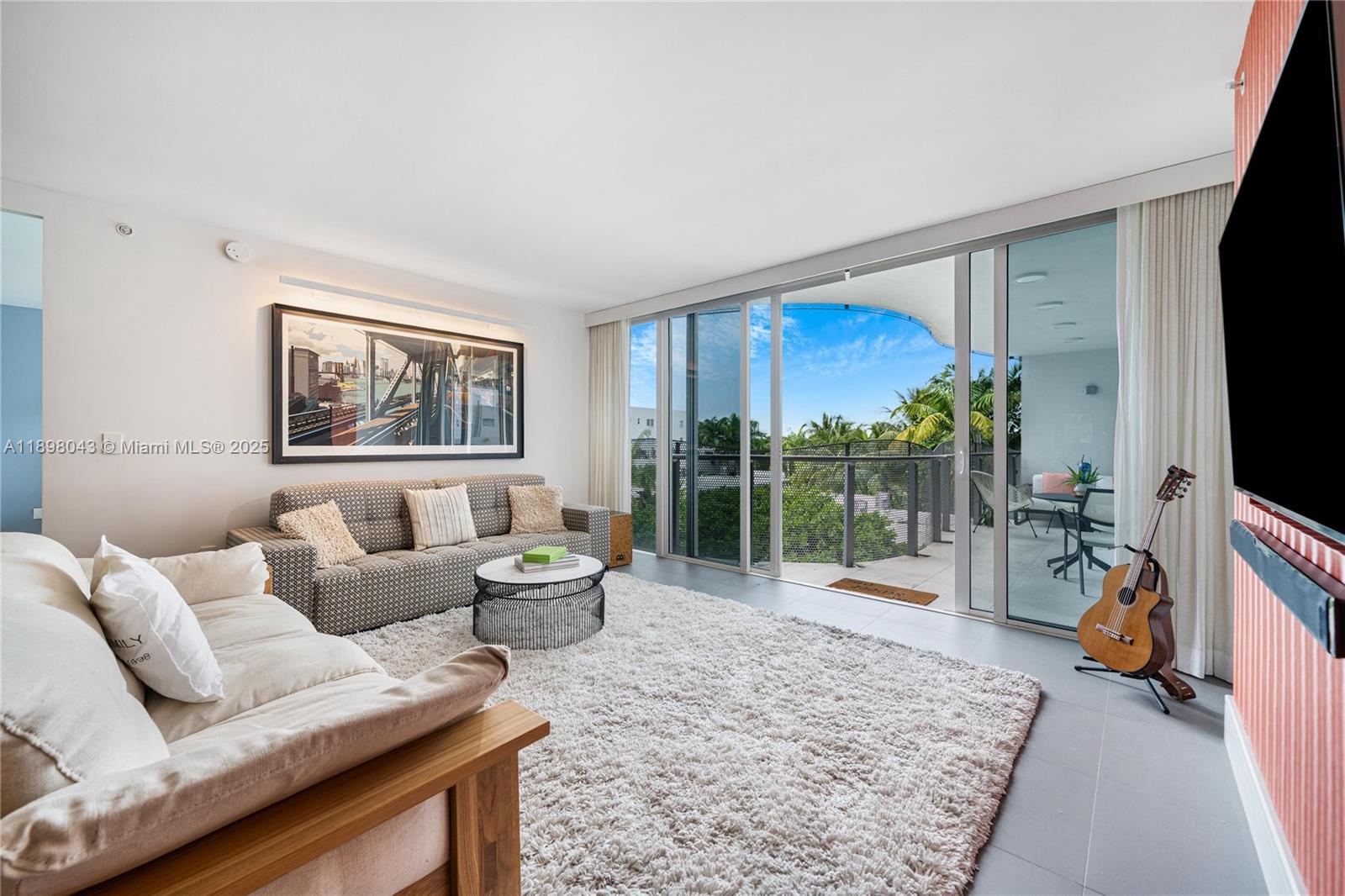 2155 Washington Ct # 407, Miami Beach Unit: 407