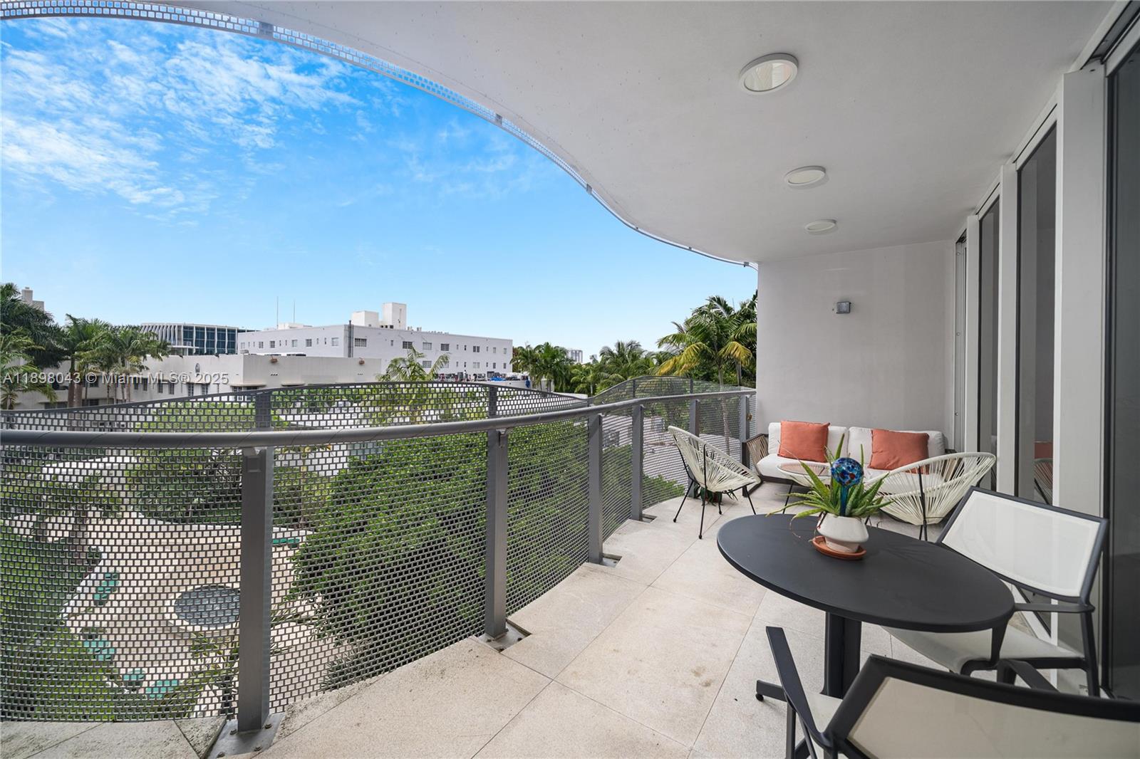2155 Washington Ct # 407, Miami Beach Unit: 407