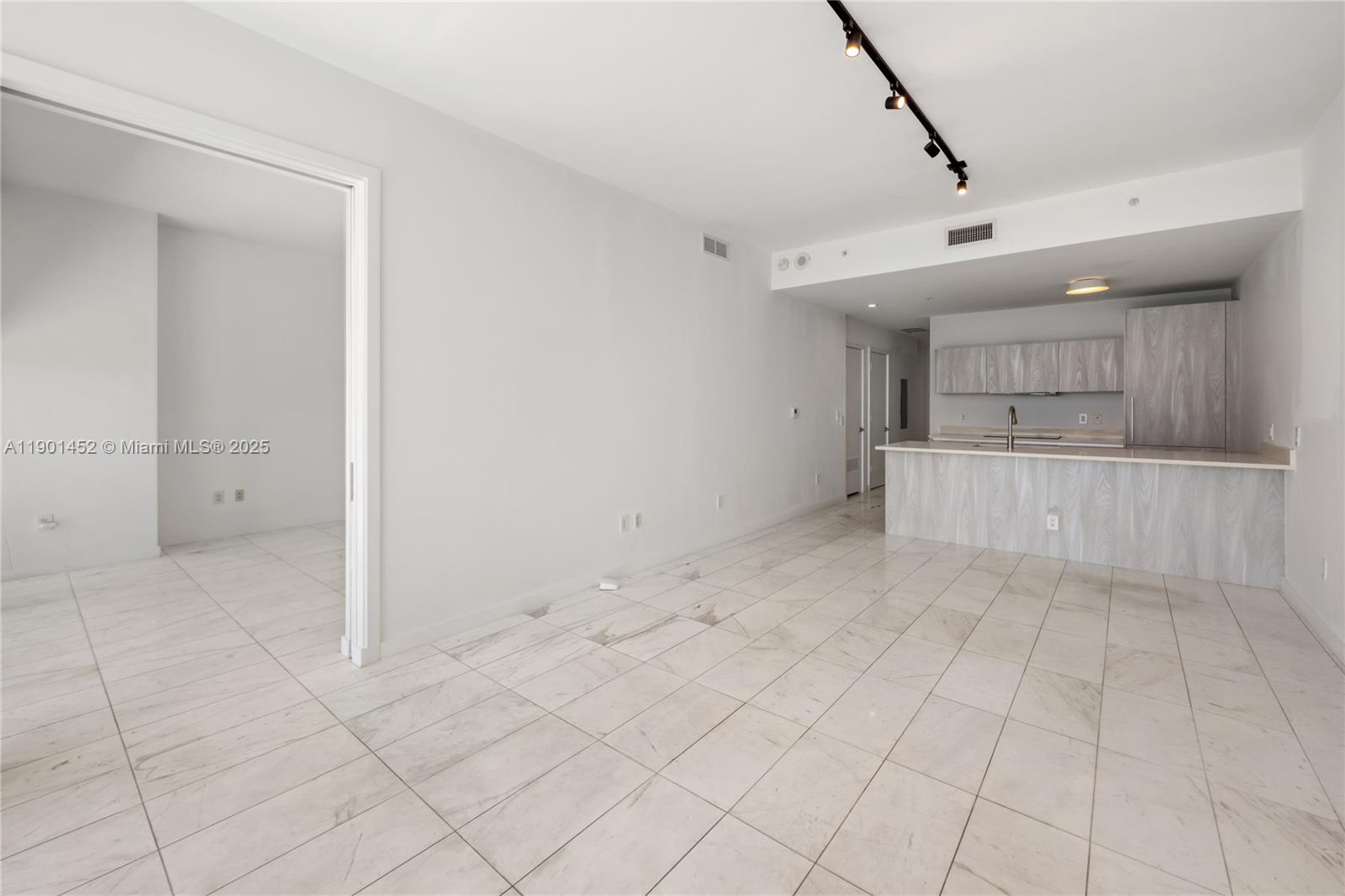 480 NE 31st St # 1504