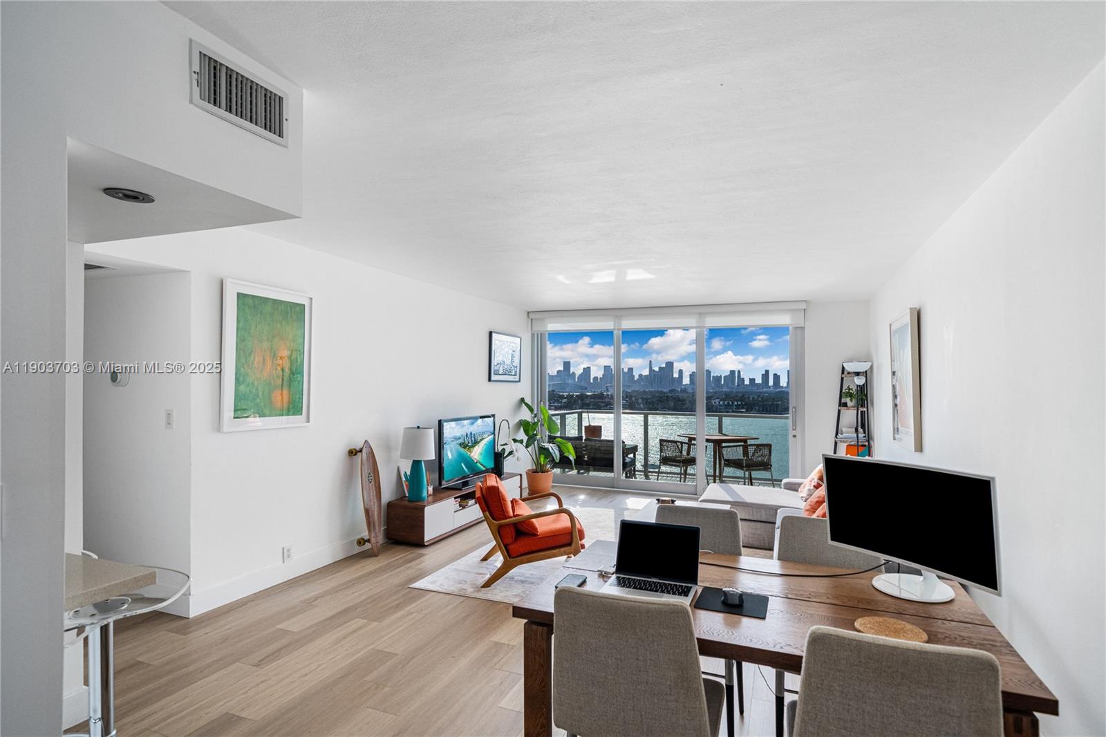 1000 West Ave # 1116, Miami Beach Unit: 1116