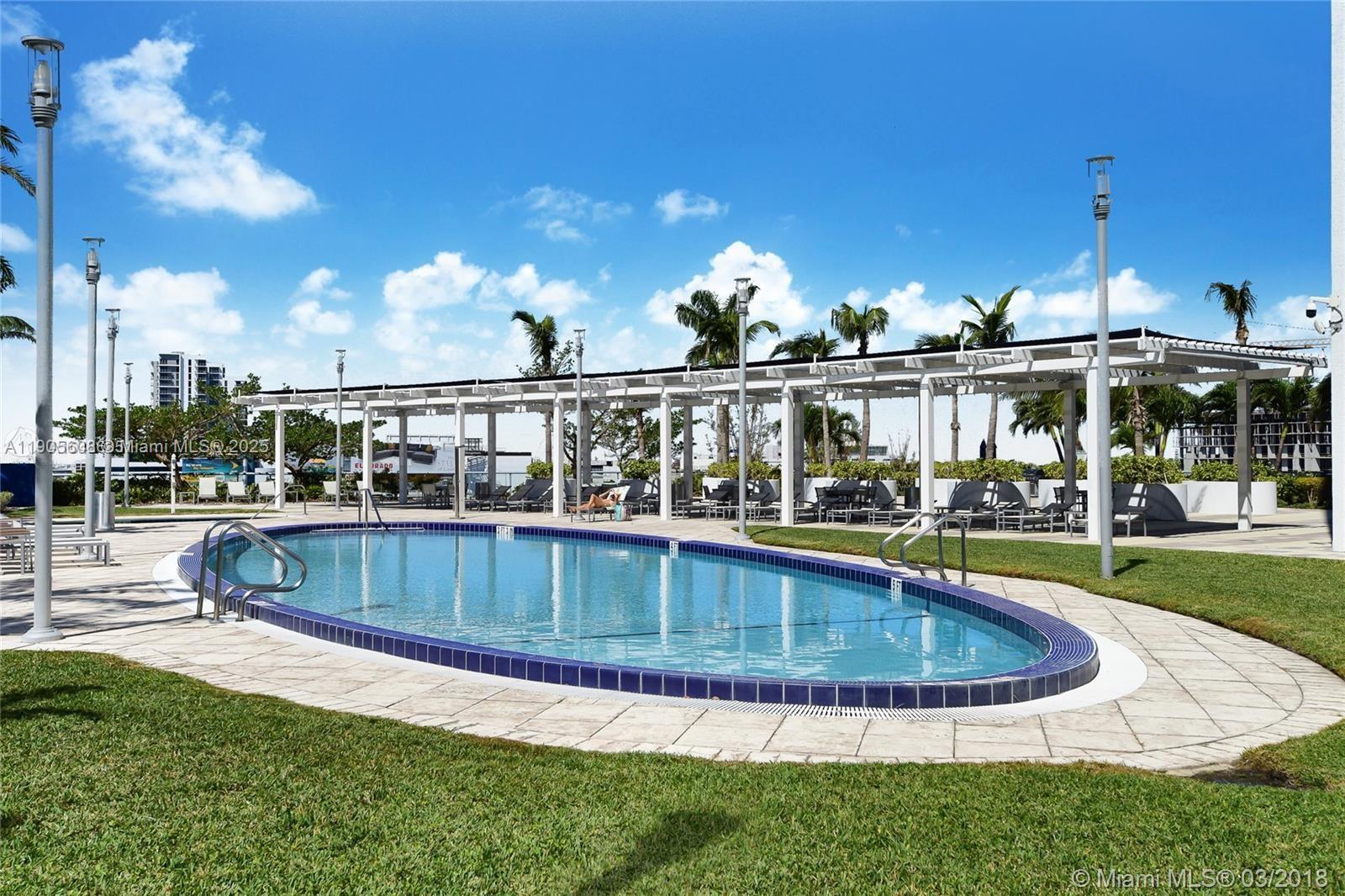 601 NE 36th St # 2304