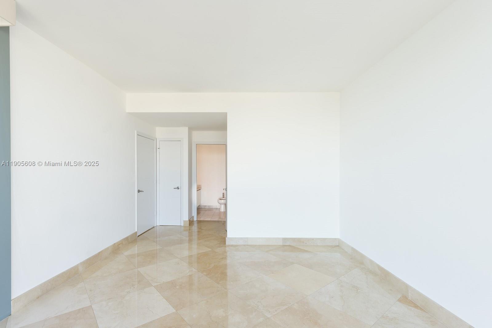 601 NE 36th St # 2304