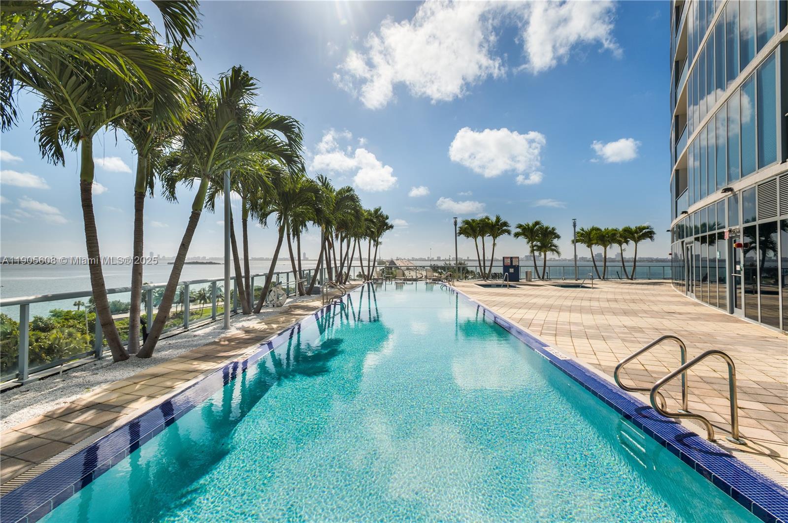 601 NE 36th St # 2304