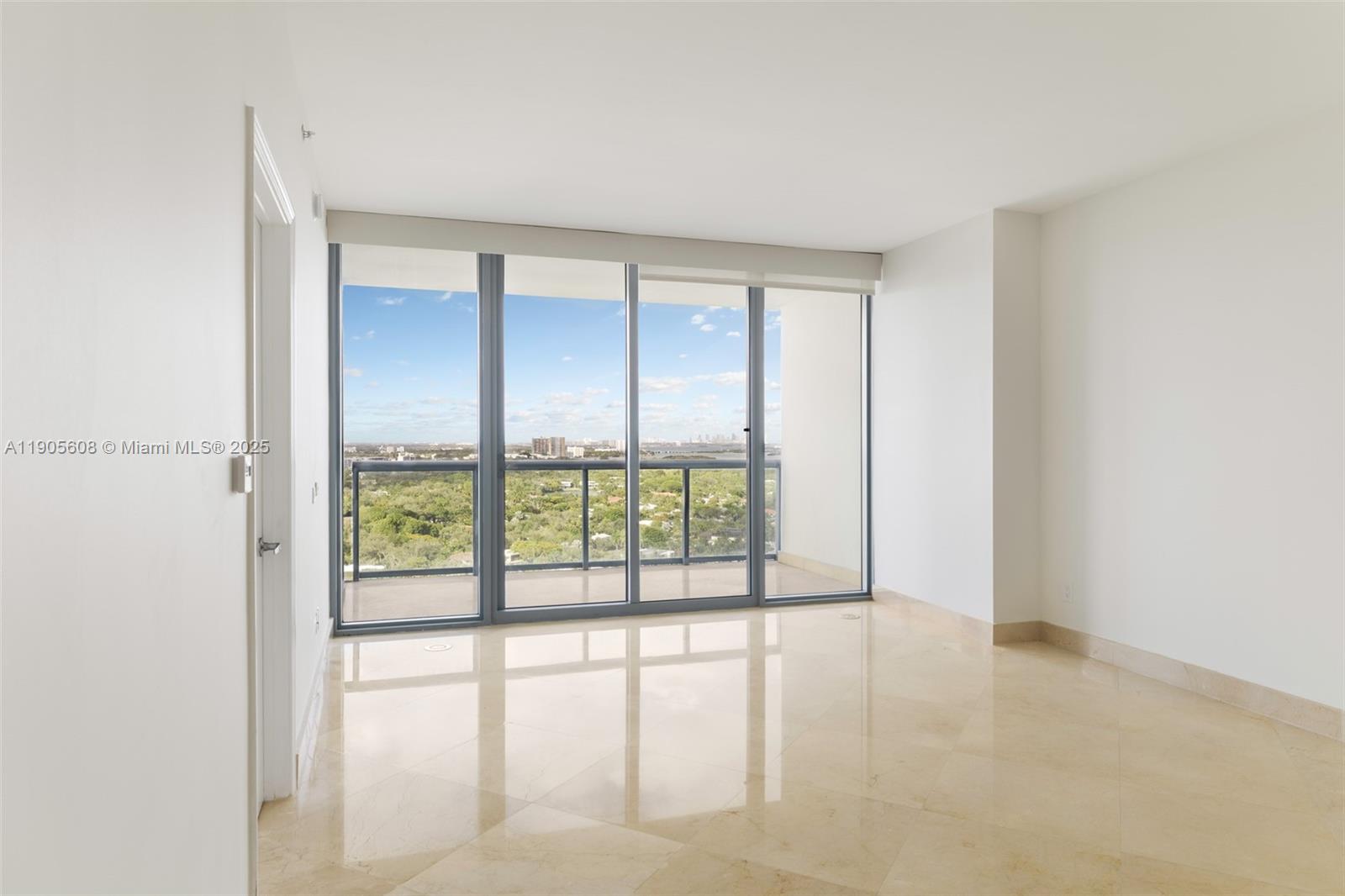 601 NE 36th St # 2304