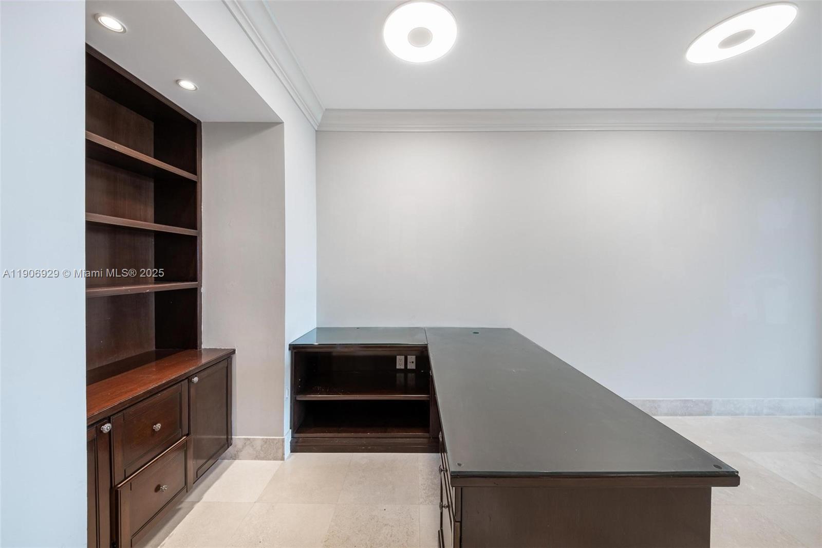 3201 NE 183rd St # 2506