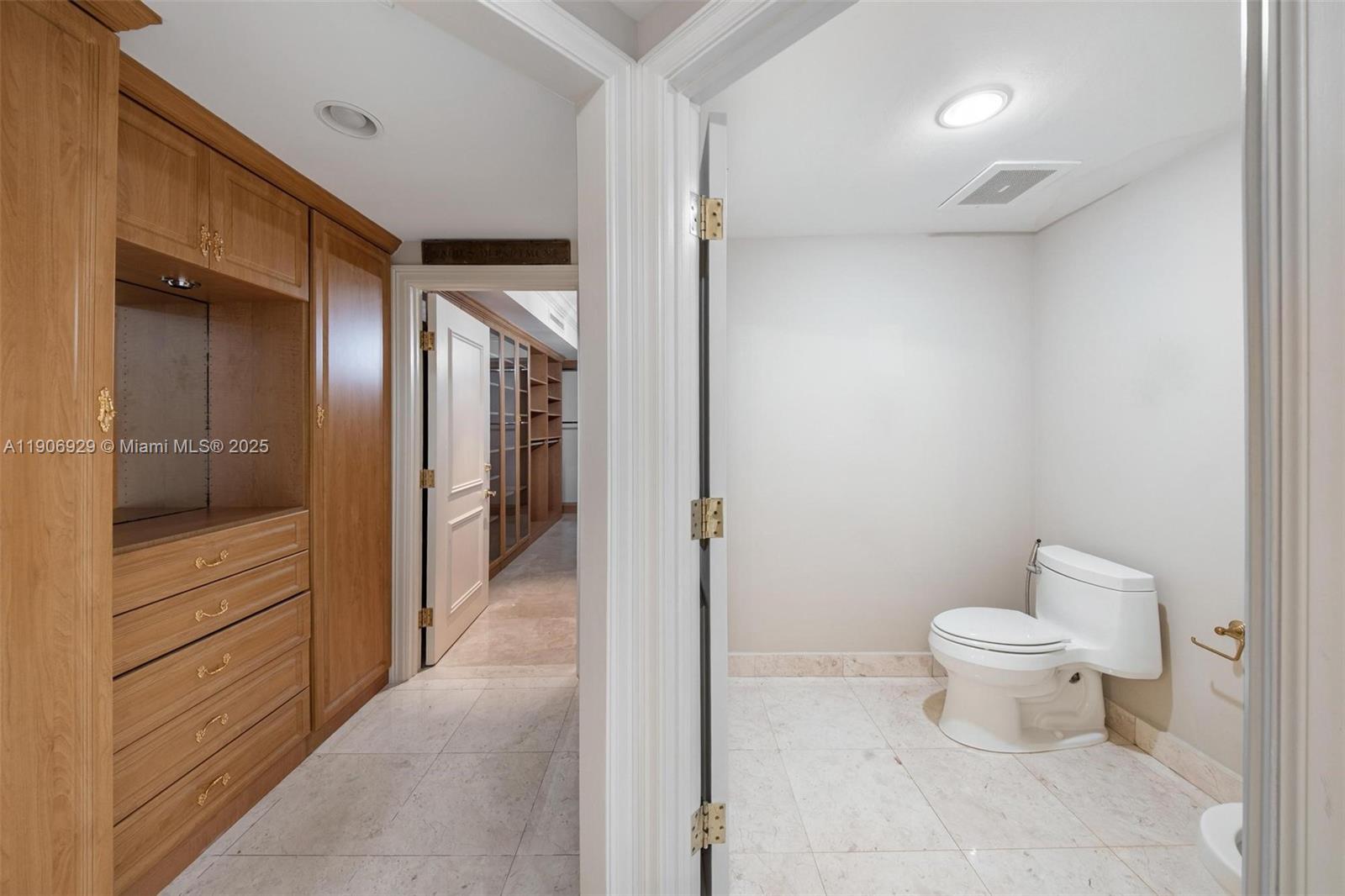 3201 NE 183rd St # 2506