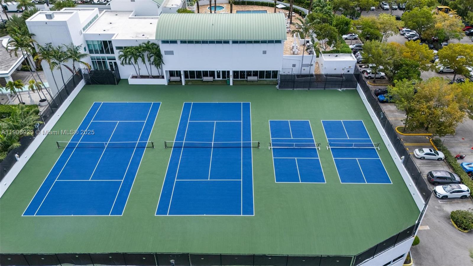 3201 NE 183rd St # 2506